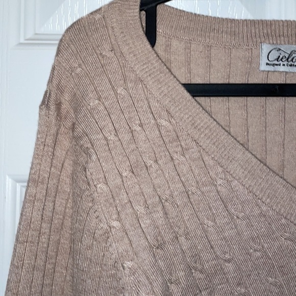 LIGHT BROWN V NECK CABLE KNIT SWEATER - Picture 5 of 5